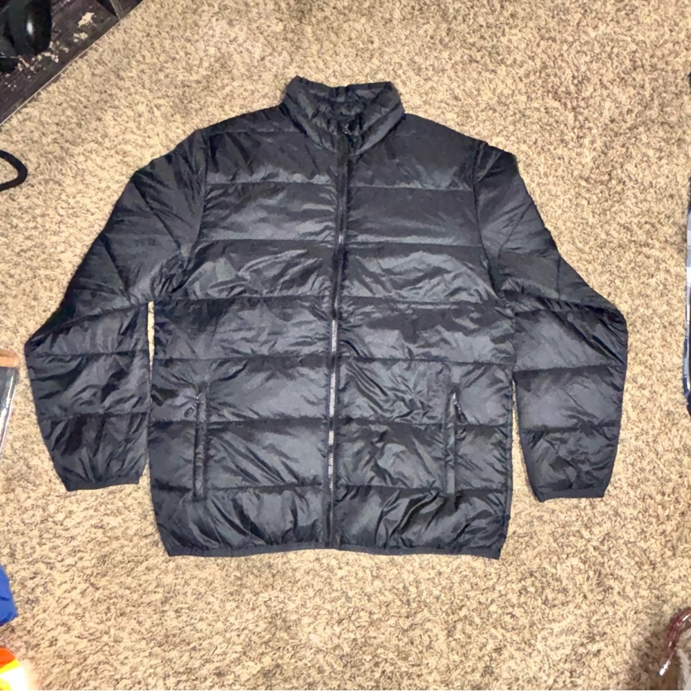 men's black "puffer" Jacket